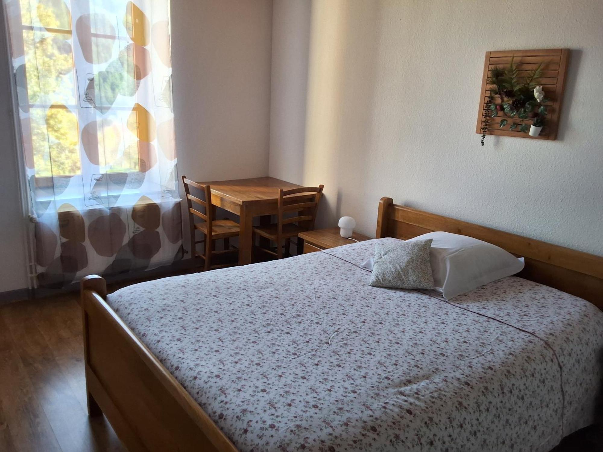 L'Auberge De La Source La Valla-sur-Rochefort Εξωτερικό φωτογραφία